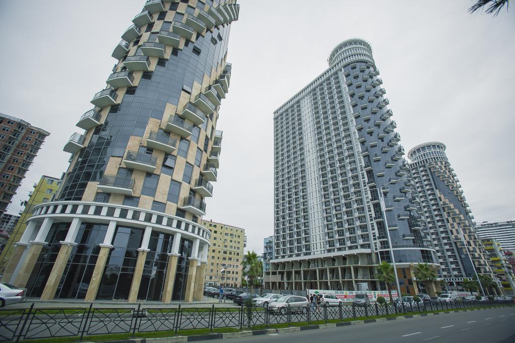 Aparthotel In Orbi Sea Towers Batumi Habitación foto