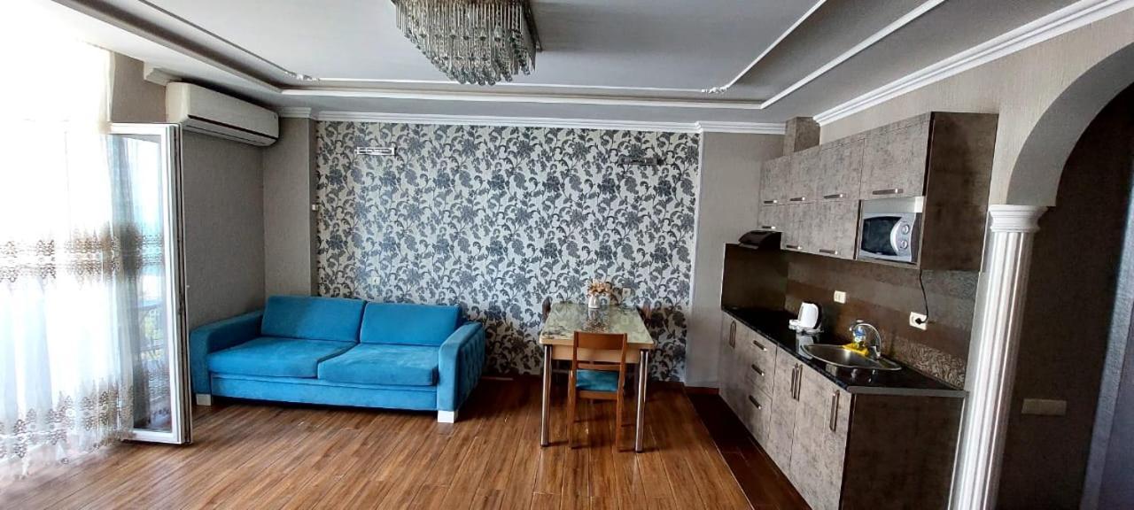 Aparthotel In Orbi Sea Towers Batumi Exterior foto